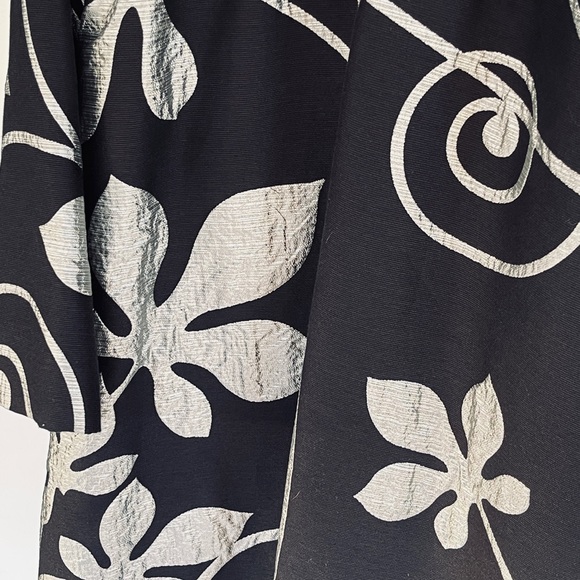 Armani Collezioni Metallic Silver and Black Coat - Picture 3 of 12